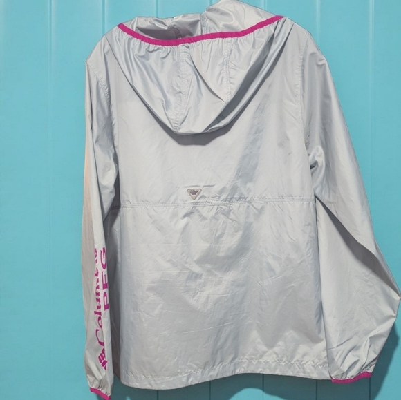 Columbia Women's Lightweight Rain Jacket Gray And Pink (EUC) - Picture 6 of 6